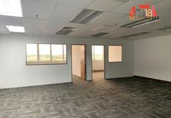 Toh Guan Road (D22), Factory #621560601